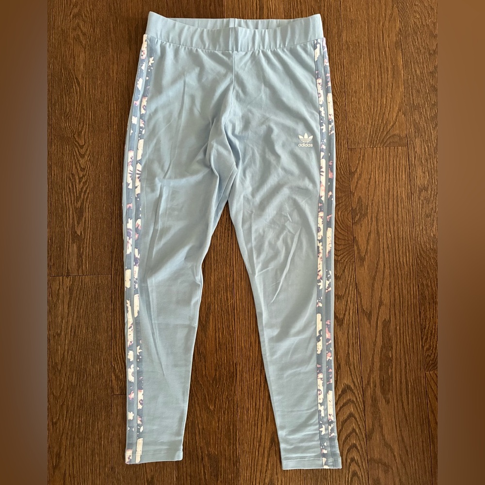 Adidas Leisure Trackpants 💙